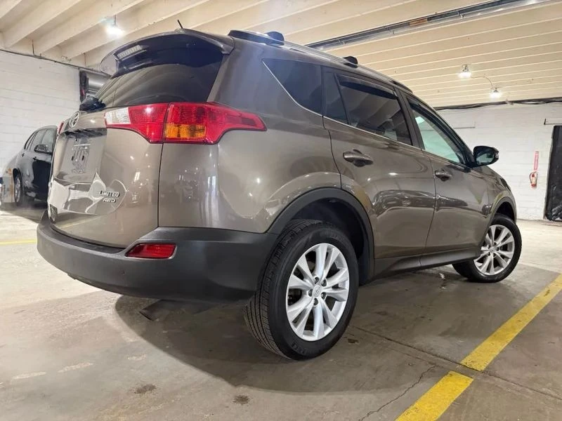 2015 Toyota RAV4 4th Gen - Image 4 of 12