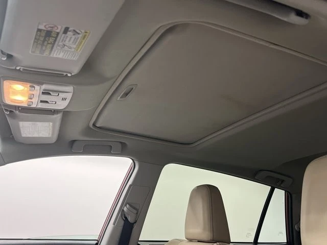 2015 Toyota RAV4 4th Gen - Image 8 of 11