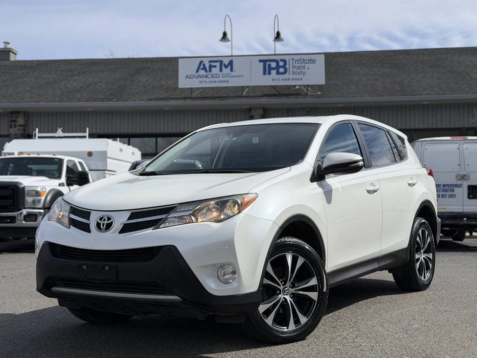 2015 Toyota RAV4 4th Gen - Image 2 of 17