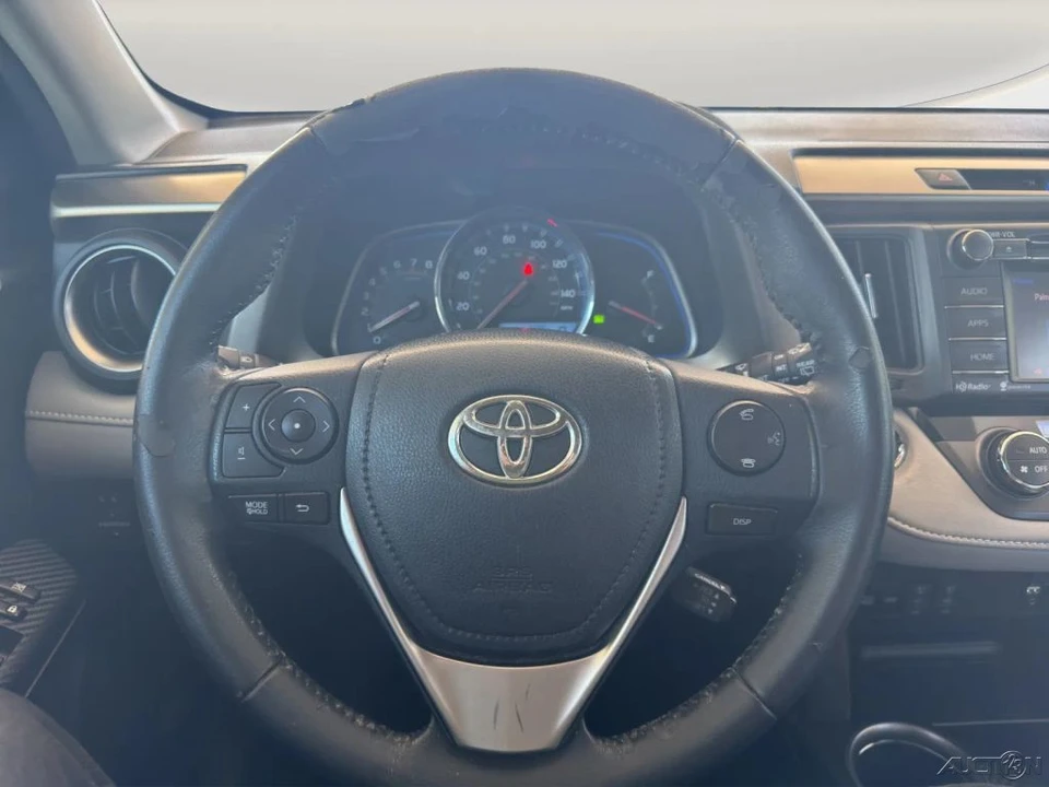 2015 Toyota RAV4 4th Gen - Image 9 of 21