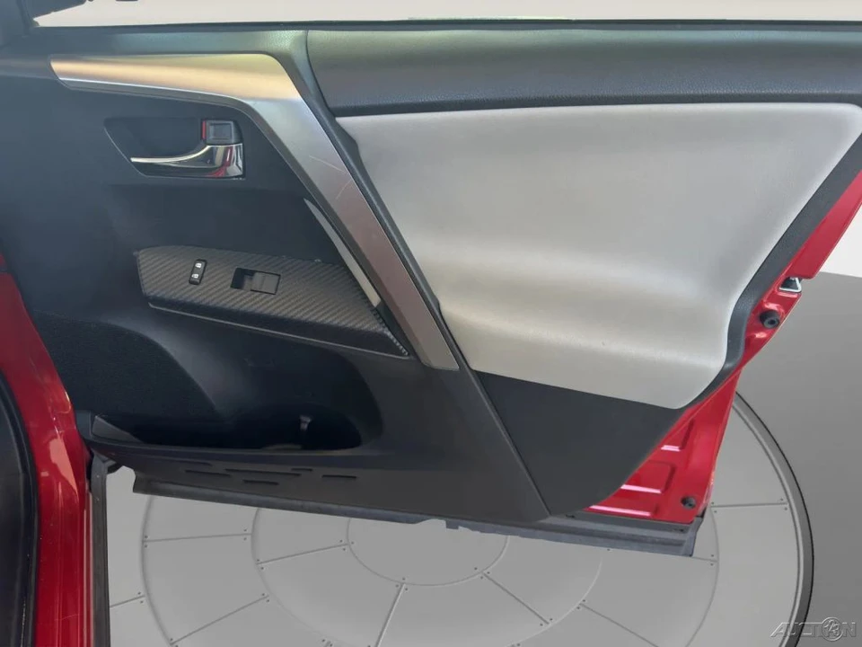 2015 Toyota RAV4 4th Gen - Image 18 of 21