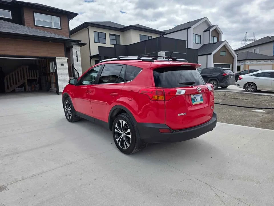 2015 Toyota RAV4 4th Gen - Image 9 of 13