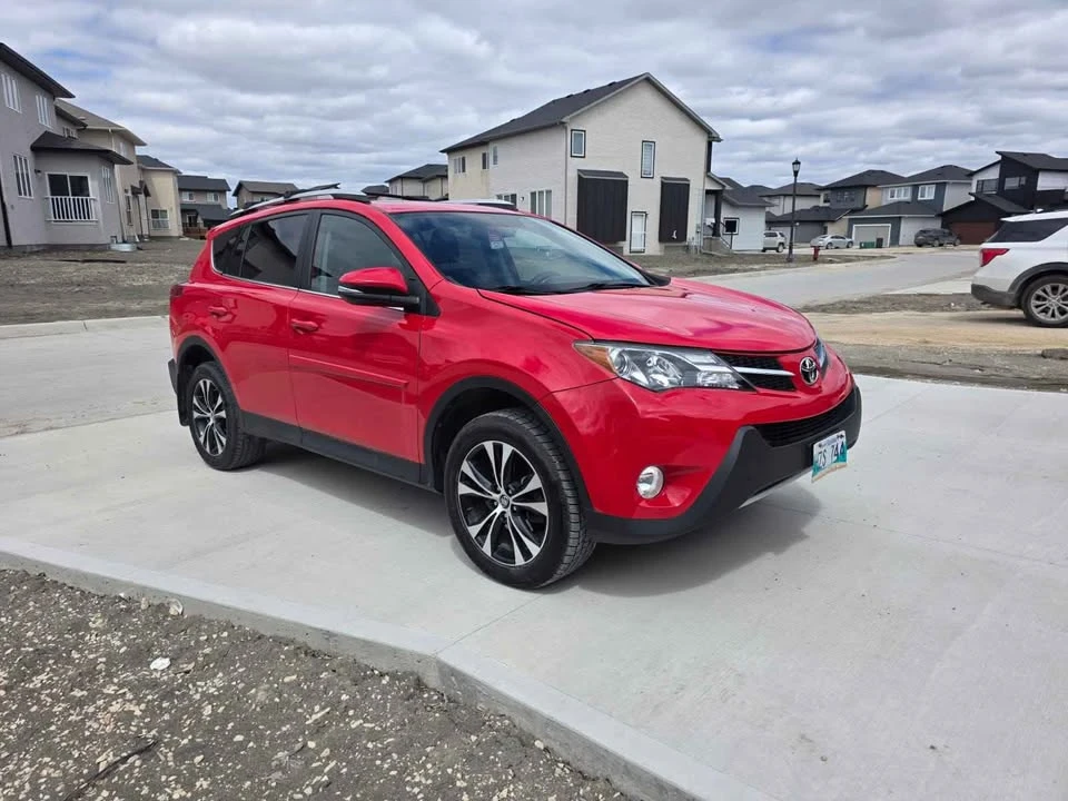 2015 Toyota RAV4 4th Gen - Image 11 of 13