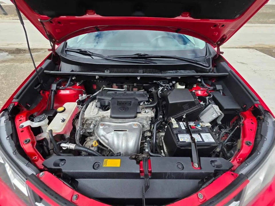 2015 Toyota RAV4 4th Gen - Image 4 of 13