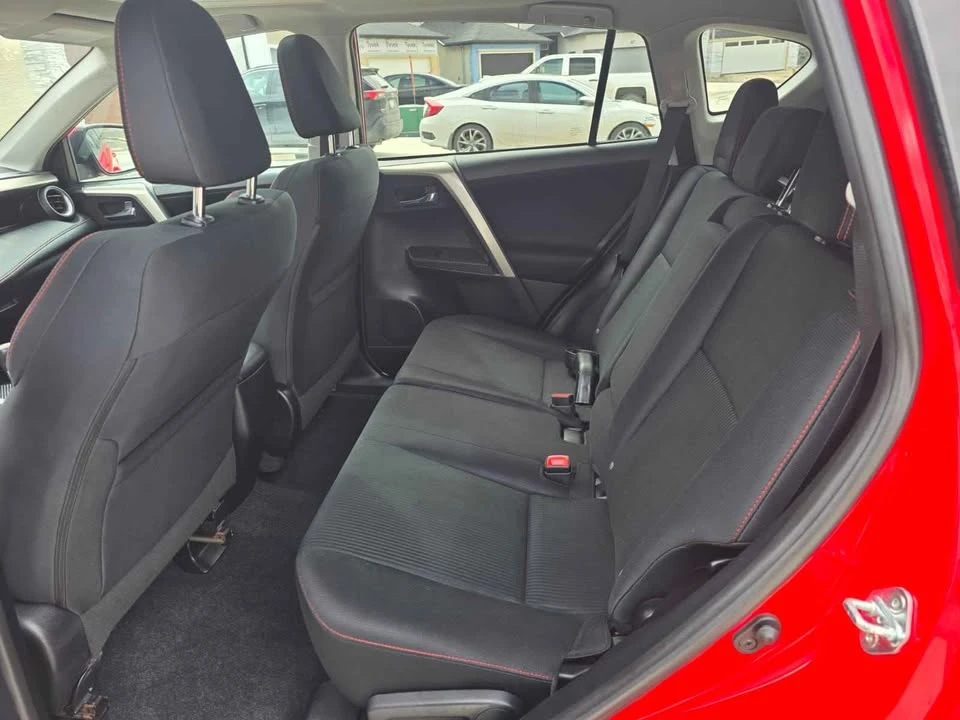 2015 Toyota RAV4 4th Gen - Image 5 of 13