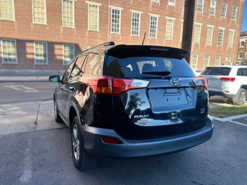 2015 Toyota RAV4 4th Gen - Image 8 of 12