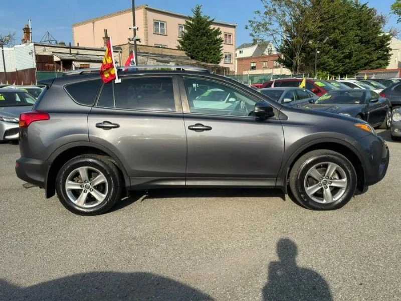 2015 Toyota RAV4 4th Gen - Image 8 of 12