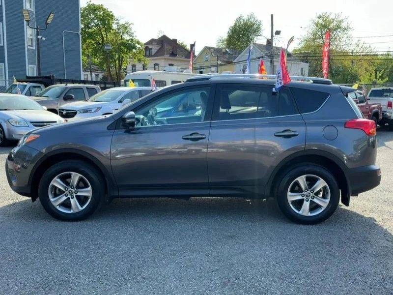 2015 Toyota RAV4 4th Gen - Image 7 of 12