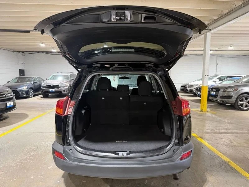 2015 Toyota RAV4 4th Gen - Image 7 of 12