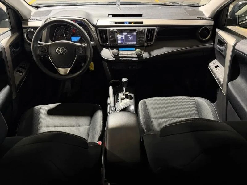 2015 Toyota RAV4 4th Gen - Image 8 of 12
