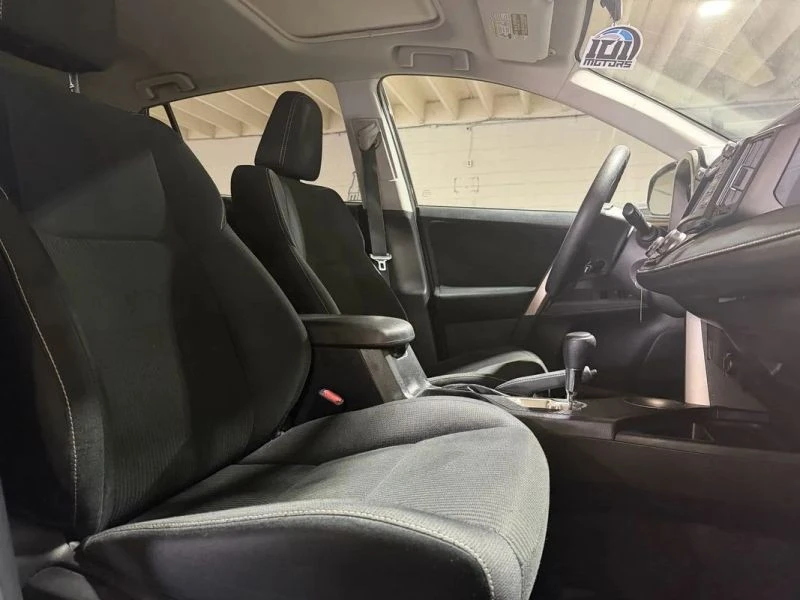 2015 Toyota RAV4 4th Gen - Image 10 of 12