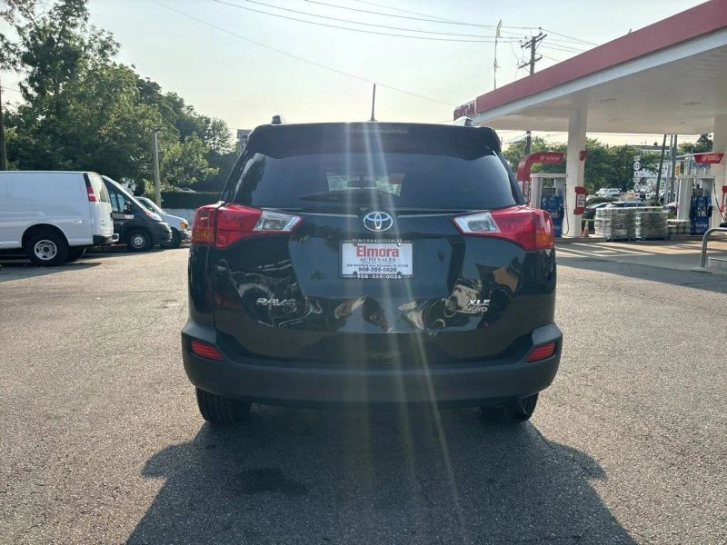 2015 Toyota RAV4 4th Gen - Image 5 of 12