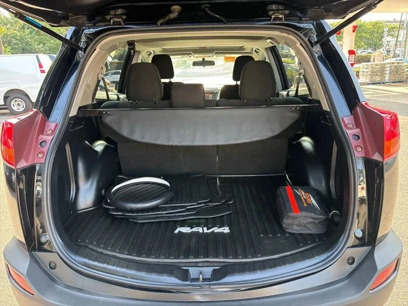 2015 Toyota RAV4 4th Gen - Image 11 of 12