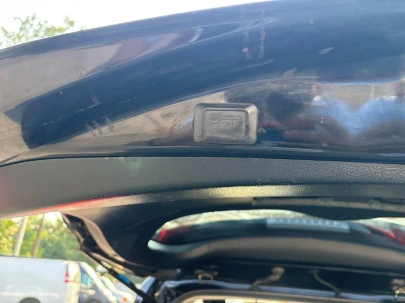 2015 Toyota RAV4 4th Gen - Image 12 of 12