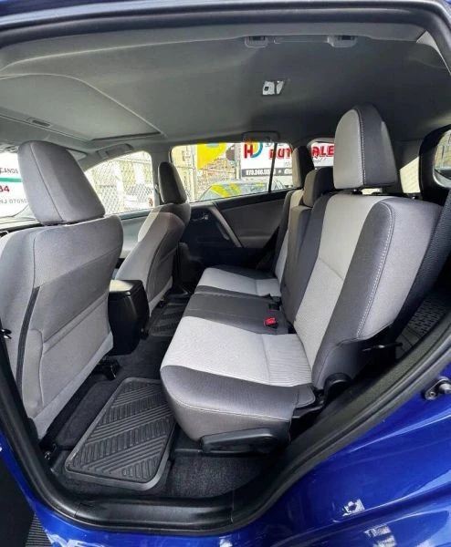 2015 Toyota RAV4 4th Gen - Image 11 of 12