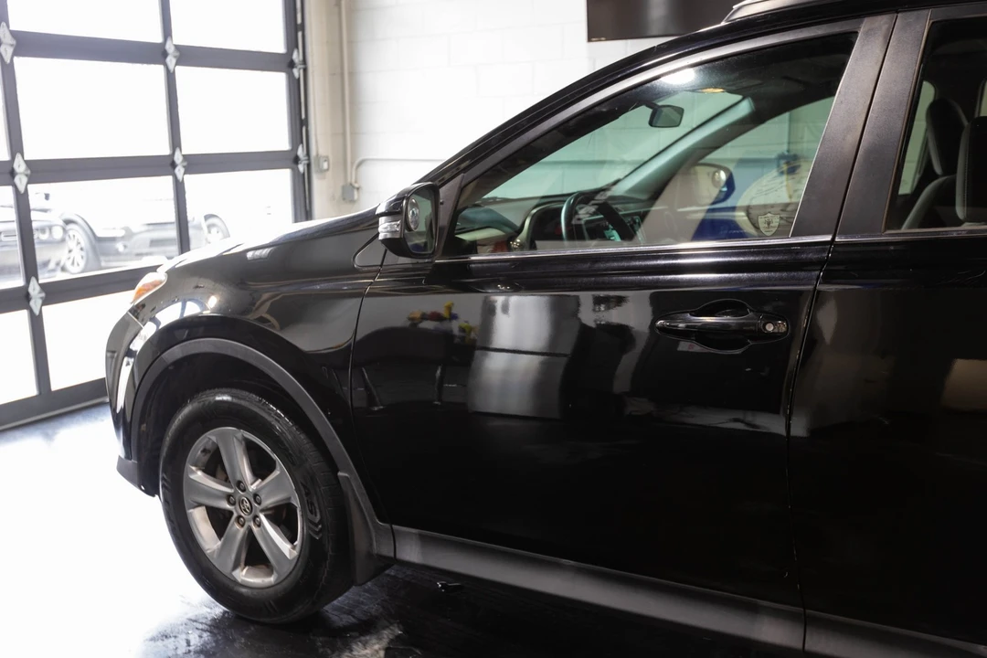 2015 Toyota RAV4 4th Gen - Image 3 of 21