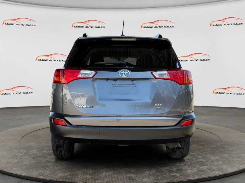 2015 Toyota RAV4 4th Gen - Image 7 of 12