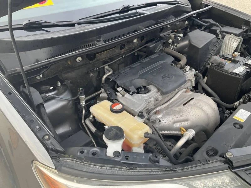 2015 Toyota RAV4 4th Gen - Image 9 of 12