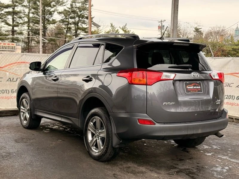 2015 Toyota RAV4 4th Gen - Image 11 of 12