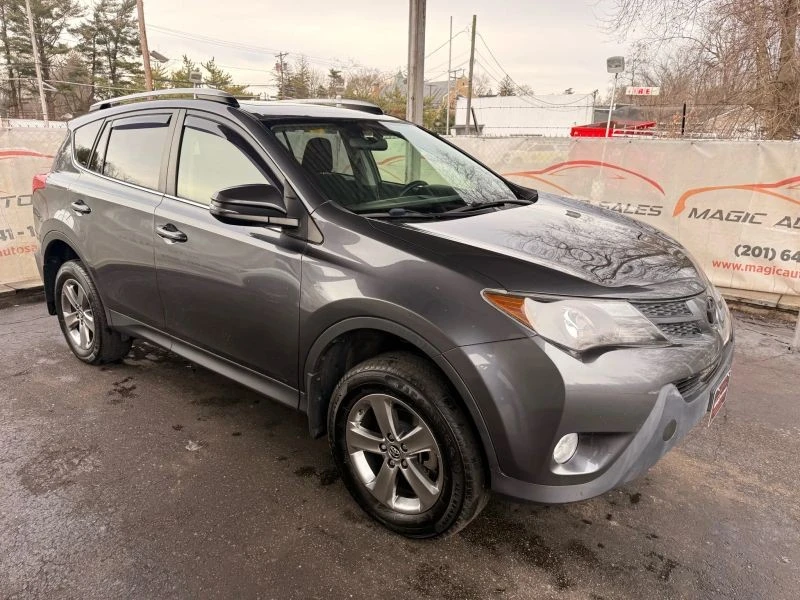 2015 Toyota RAV4 4th Gen - Image 7 of 12