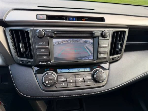 2015 Toyota RAV4 4th Gen - Image 16 of 20