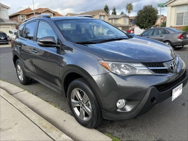 2015 Toyota RAV4 4th Gen - Image 3 of 20