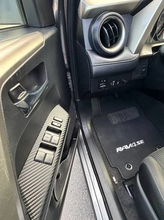 2015 Toyota RAV4 4th Gen - Image 17 of 20