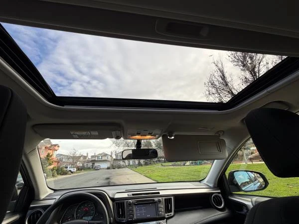 2015 Toyota RAV4 4th Gen - Image 18 of 20