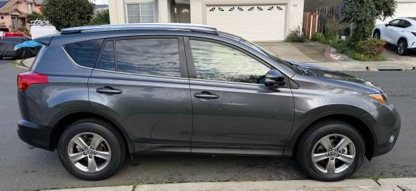 2015 Toyota RAV4 4th Gen - Image 4 of 20