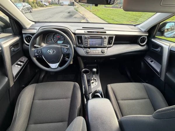 2015 Toyota RAV4 4th Gen - Image 13 of 20