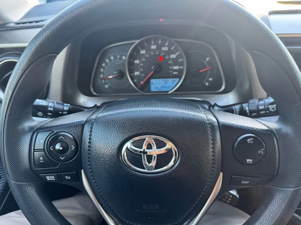 2015 Toyota RAV4 4th Gen - Image 18 of 20