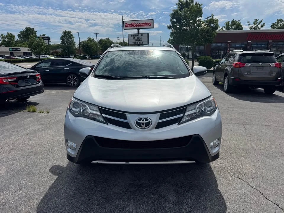 2015 Toyota RAV4 4th Gen - Image 2 of 20
