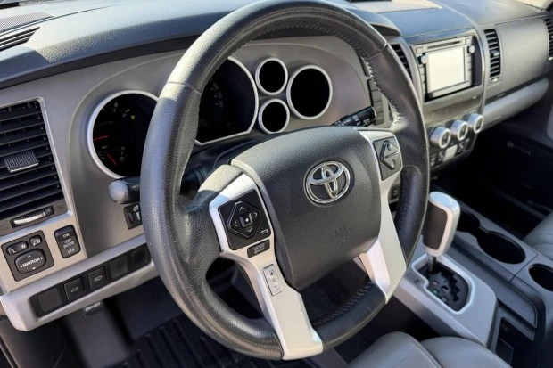 2015 Toyota Sequoia 2nd Gen - Image 5 of 6