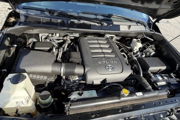 2015 Toyota Sequoia 2nd Gen - Image 6 of 6