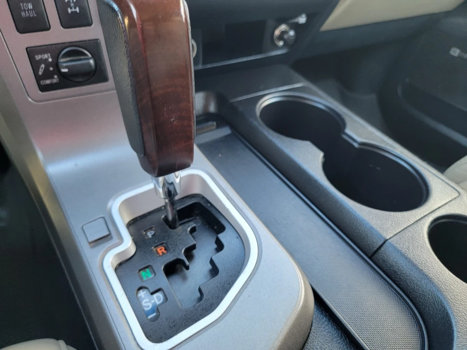 2015 Toyota Sequoia 2nd Gen - Image 8 of 20