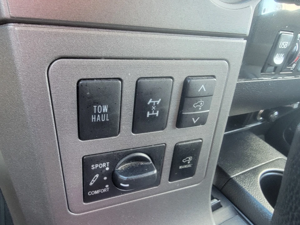 2015 Toyota Sequoia 2nd Gen - Image 10 of 20