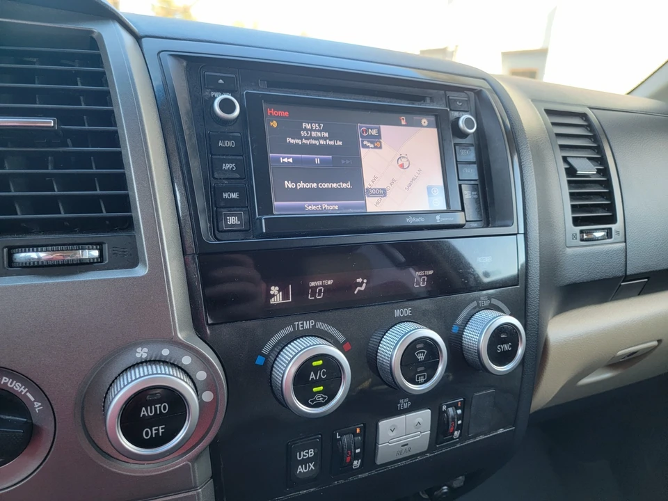 2015 Toyota Sequoia 2nd Gen - Image 7 of 20
