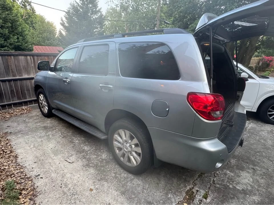 2015 Toyota Sequoia 2nd Gen - Image 13 of 16