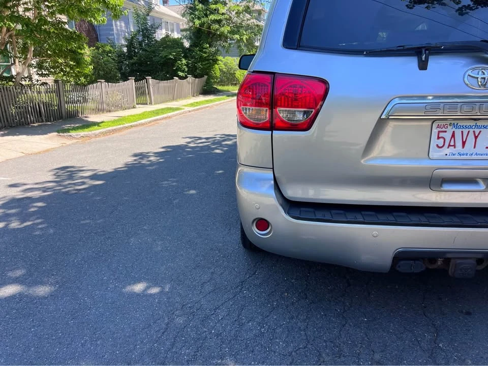 2015 Toyota Sequoia 2nd Gen - Image 6 of 16