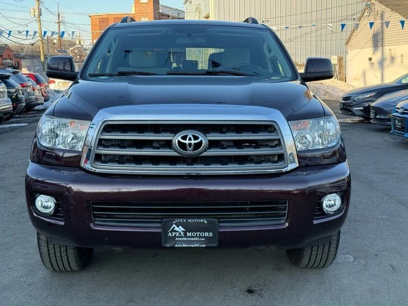 2015 Toyota Sequoia 2nd Gen - Image 2 of 12