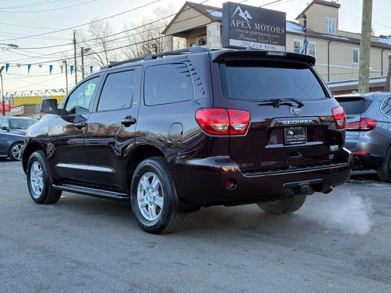 2015 Toyota Sequoia 2nd Gen - Image 7 of 12