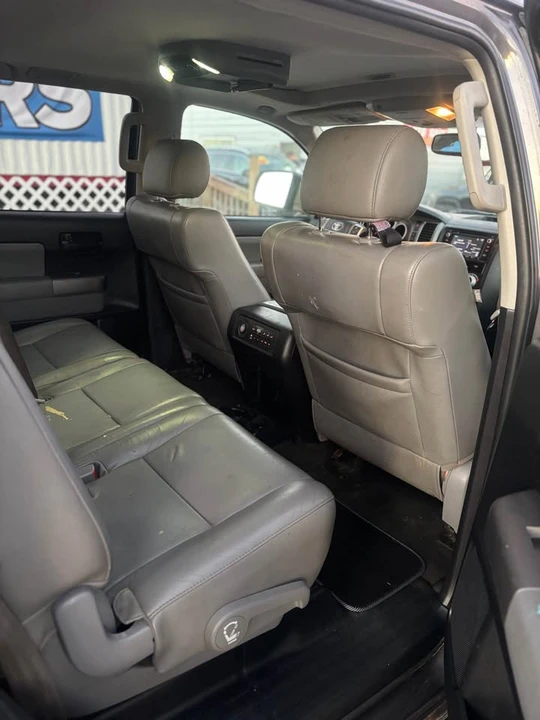 2015 Toyota Sequoia 2nd Gen - Image 16 of 20