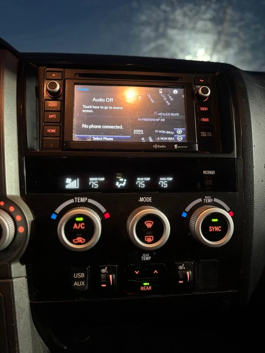 2015 Toyota Sequoia 2nd Gen - Image 7 of 20