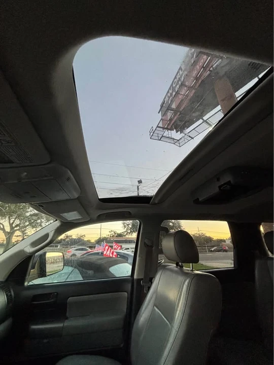 2015 Toyota Sequoia 2nd Gen - Image 9 of 20