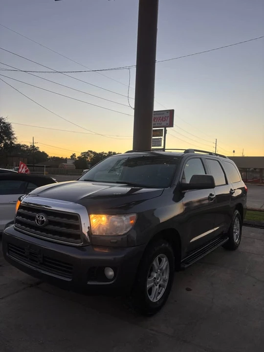 2015 Toyota Sequoia 2nd Gen - Image 3 of 20