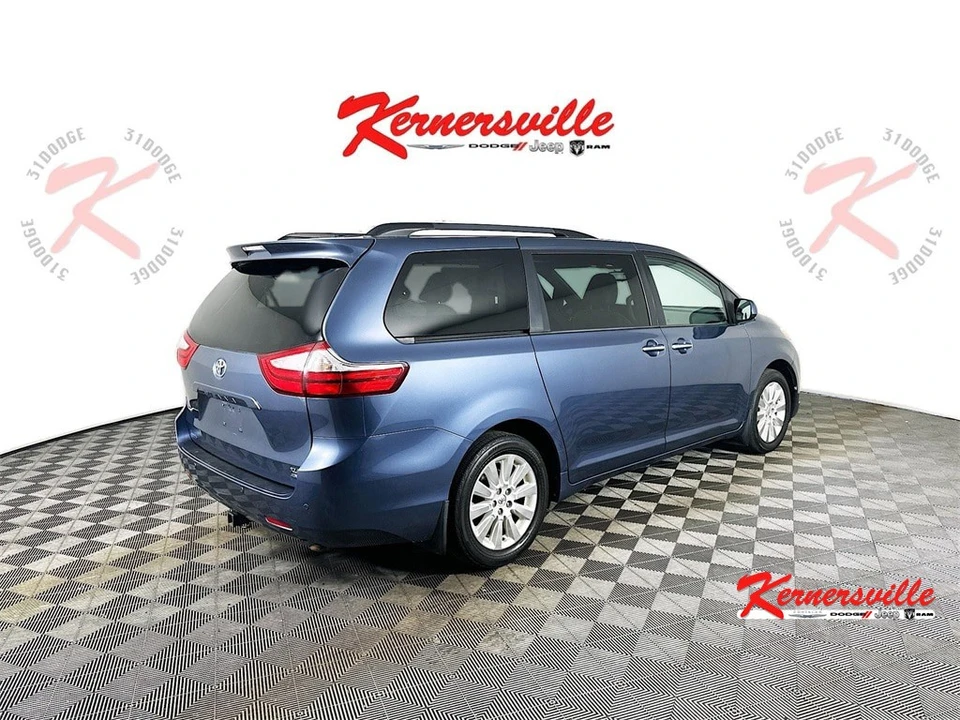 2015 Toyota Sienna 3rd Gen - Image 7 of 21