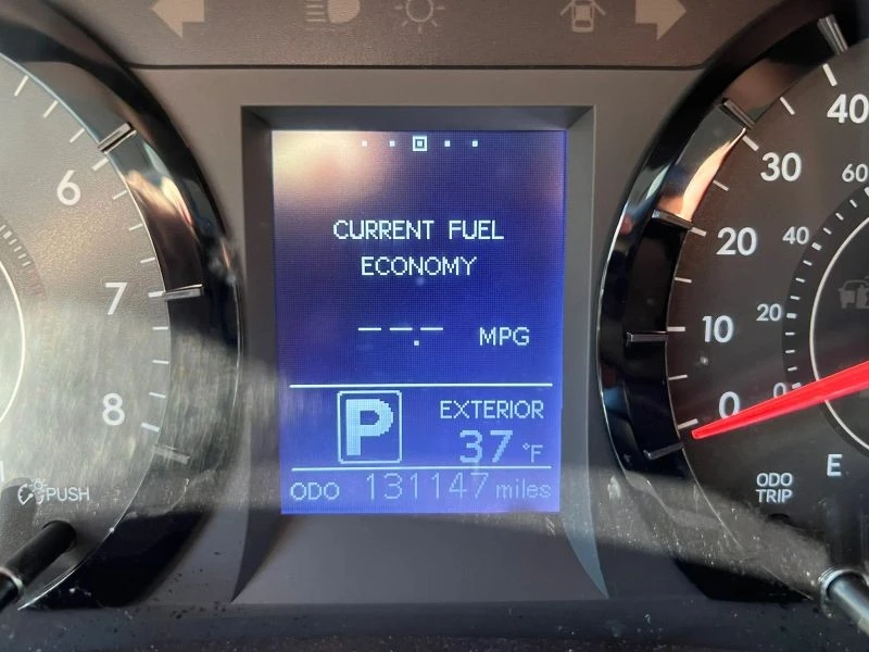 2015 Toyota Sienna 3rd Gen - Image 11 of 12