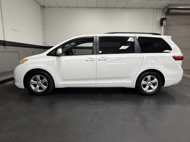 2015 Toyota Sienna 3rd Gen - Image 9 of 21