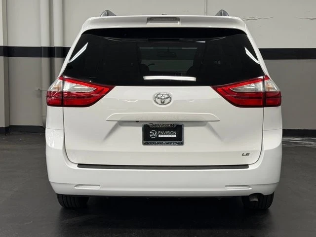 2015 Toyota Sienna 3rd Gen - Image 11 of 12