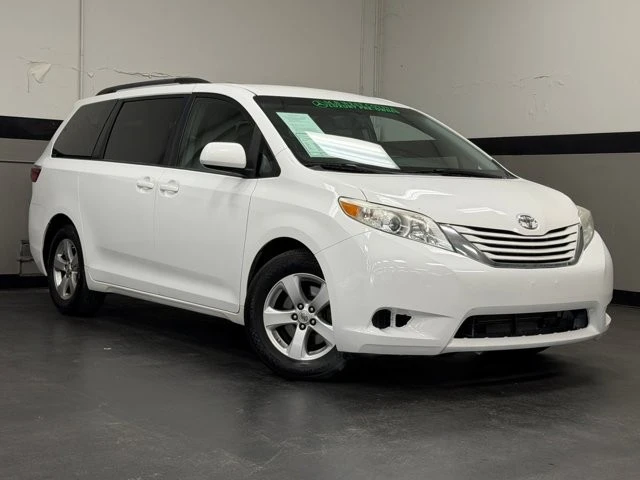 2015 Toyota Sienna 3rd Gen - Image 2 of 12